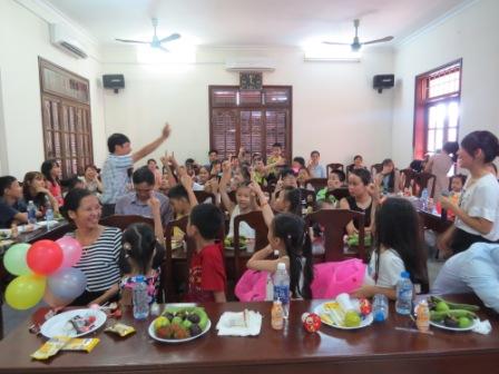 Công đoàn cơ sở Sở Tư pháp tổ chức Lễ phát thưởng năm học 2015-2016 và tặng quà cho các cháu nhân ngày Quốc tế thiếu thi 1-6
